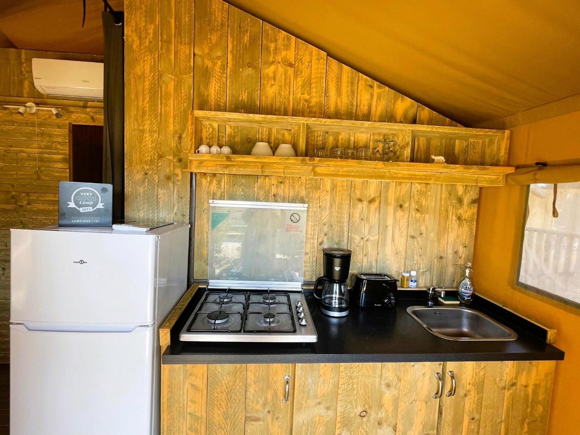 Camping L'Oasis Et California Hotel Le Barcarès Szoba fotó